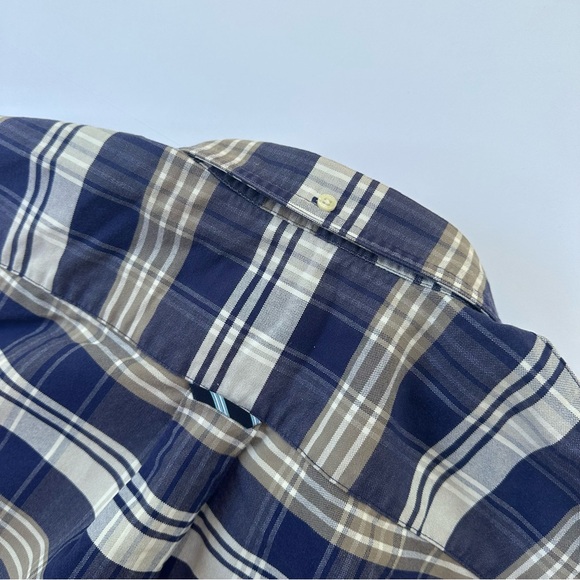 Men’s Brooks Brothers Flannel Shirt
Size Large - Picture 8 of 9